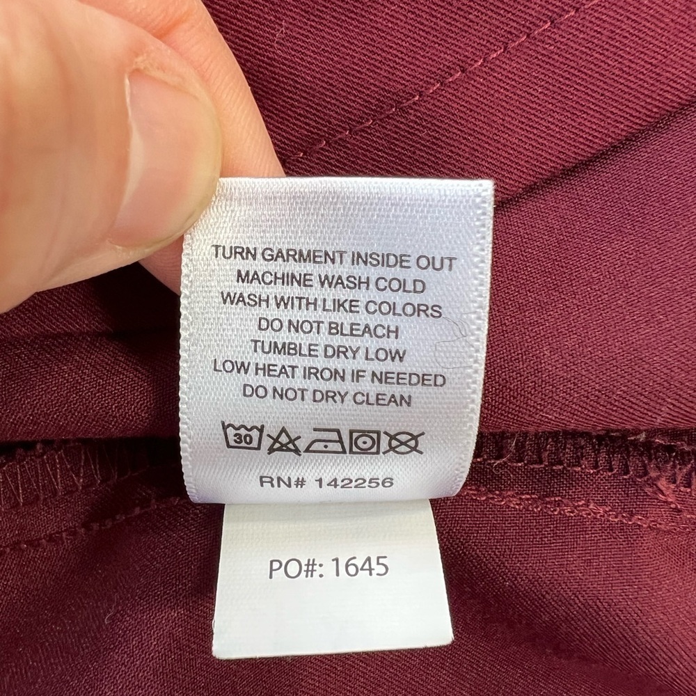 FIGS Women's Catarina One-Pocket Scrub Top in Burgundy, size XXS - Picture 8 of 9